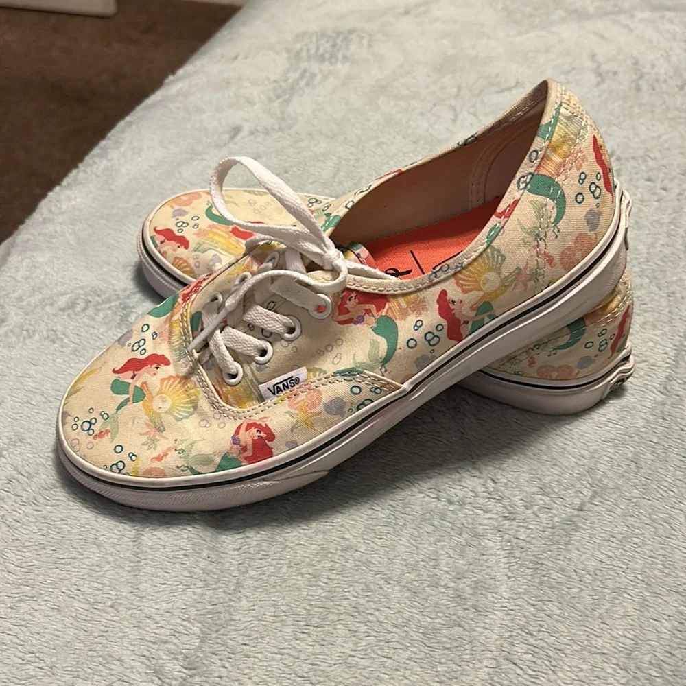 Vans Authentic -Disney Ariel' Sneaker size 7.5 limited edition collaboration - Picture 2 of 6